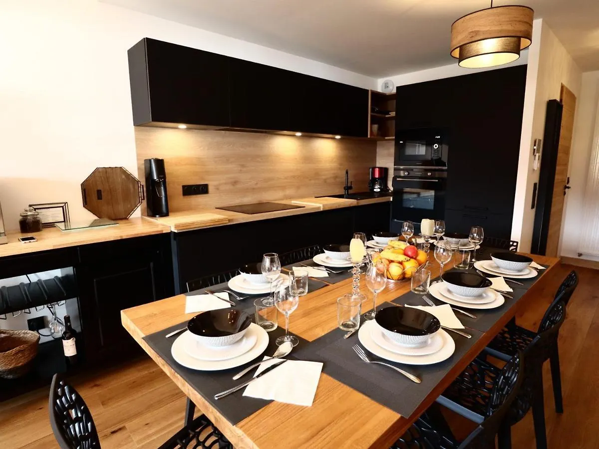 Superbe Appartement 4 Etoiles, 2 Chambres, Proche Pistes, Balcon, Parking, Ski & Velo - Fr-1-623-329 Les Gets 0*,  Fransa